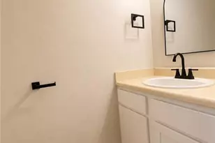 1422 Tangora Ln, Fayetteville, NC 28304 - Photo 6