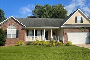 4320 Rocinta Ct Ct, Hope Mills, NC 28348 - Photo 1