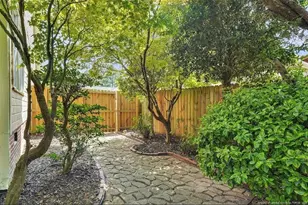1040 Alexwood Dr, Hope Mills, NC 28348 - Photo 22