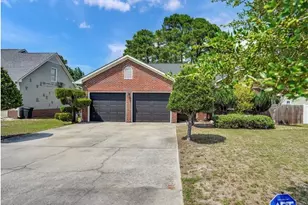 1040 Alexwood Dr, Hope Mills, NC 28348 - Photo 1