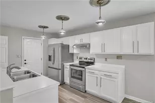 1040 Alexwood Dr, Hope Mills, NC 28348 - Photo 18