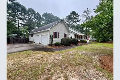 200 Horseshoe Drive, Southern Pines, NC 28387 - Photo 2