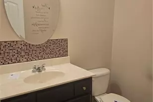 302 Cornhill Rd, Fayetteville, NC 28312 - Photo 6