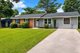 6537 Vineyard Dr, Fayetteville, NC 28304 - Photo 1