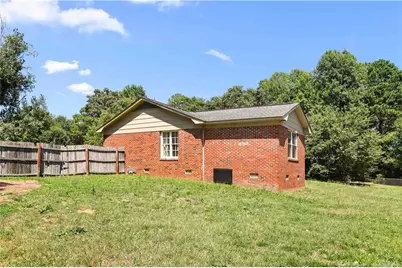 6808 Leeds Court, Fayetteville, NC 28304 - Photo 24