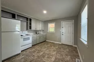 405 Laura Ct, Spring Lake, NC 28390 - Photo 6
