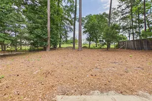 212 Fair Oaks Dr, Fayetteville, NC 28311 - Photo 32