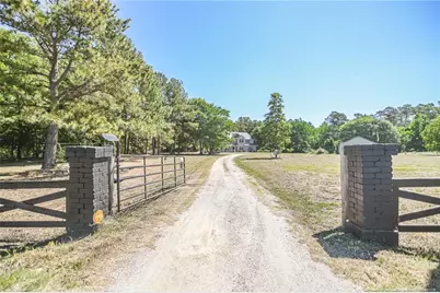21181 Traders Road, Laurel Hill, NC 28351 - Photo 2