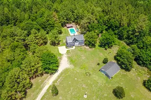21181 Traders Rd, Laurel Hill, NC 28351 - Photo 4