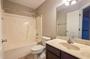 1716 Rock Creek Ln, Fayetteville, NC 28301 - Photo 20
