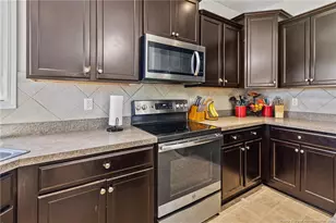 6613 Planters Row Dr, Hope Mills, NC 28348 - Photo 14