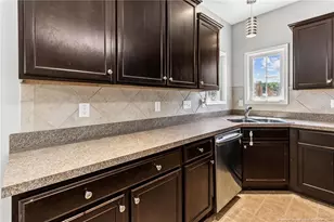 6613 Planters Row Dr, Hope Mills, NC 28348 - Photo 12