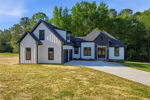 7927 Julian Road NW, Dunn, NC 28334 - Photo 2