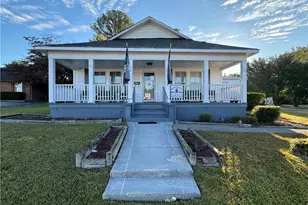 225 S Main St, Raeford, NC 28376 - Photo 1