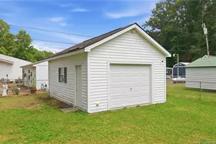3710 Robinson St, Bethel, NC 27812 - Photo 26