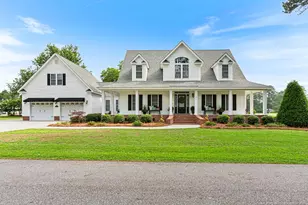 101 E Royal St, Salemburg, NC 28385 - Photo 1