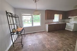 434 Homestead Dr, Fayetteville, NC 28303 - Photo 4