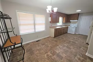 434 Homestead Dr, Fayetteville, NC 28303 - Photo 4
