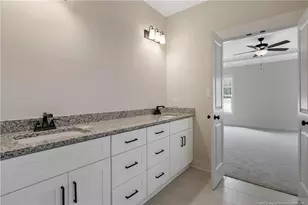 1038 White Plains Dr, Fayetteville, NC 28312 - Photo 10