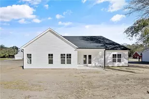 1038 White Plains Dr, Fayetteville, NC 28312 - Photo 14