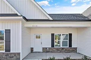 1038 White Plains Dr, Fayetteville, NC 28312 - Photo 4