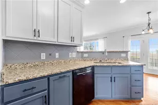 720 Camwheel Dr, Hope Mills, NC 28348 - Photo 8