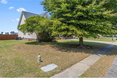 720 Camwheel Drive, Hope Mills, NC 28348 - Photo 2