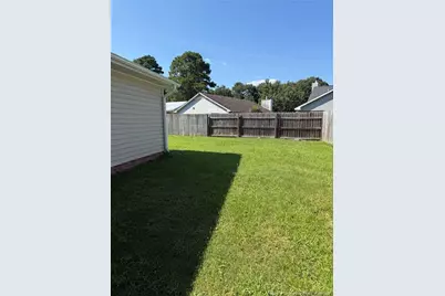 2212 Mossycup Lane, Fayetteville, NC 28304 - Photo 6