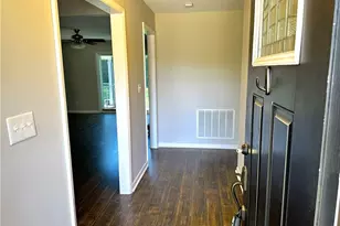 6221 Cool Shade Dr, Fayetteville, NC 28303 - Photo 2