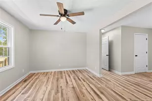 864 Durwood Dr, Fayetteville, NC 28311 - Photo 6