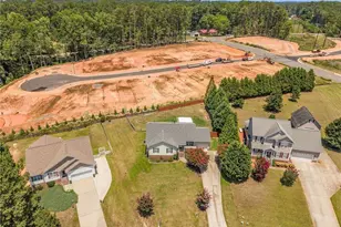 212 Loxley Ln, Sanford, NC 27330 - Photo 4