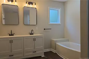 3412 Green Valley Rd, Fayetteville, NC 28311 - Photo 8