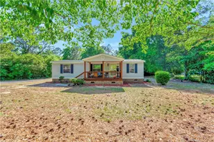 155 Willard Tatum Rd, Elizabethtown, NC 28337 - Photo 1