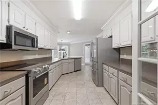 7860 N Ancon Dr, Fayetteville, NC 28304 - Photo 36
