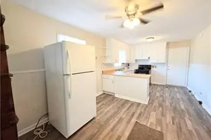 868 71st School Rd, Fayetteville, NC 28314 - Photo 4
