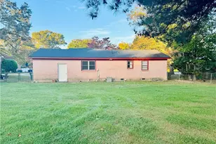1219 Chilton Dr, Fayetteville, NC 28314 - Photo 18