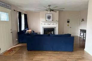 712 Alexwood Dr, Hope Mills, NC 28348 - Photo 2