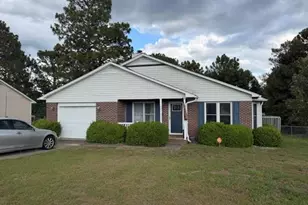 712 Alexwood Dr, Hope Mills, NC 28348 - Photo 1