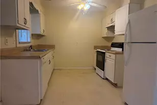 6612 Amanda Cir, Fayetteville, NC 28304 - Photo 8