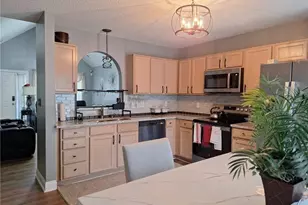 1224 Pearl Crescant Dr, Charlotte, NC 28216 - Photo 4