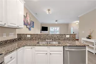 913 Cora Lee Dr, Fayetteville, NC 28303 - Photo 10