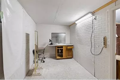 1946 Forest Hills Drive, Fayetteville, NC 28303 - Photo 36