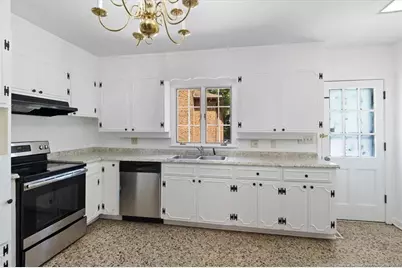 1946 Forest Hills Drive, Fayetteville, NC 28303 - Photo 16