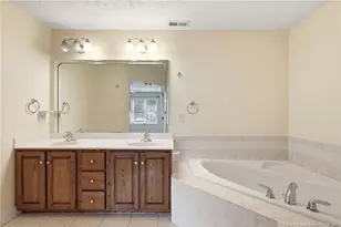 326 Coverly Square, Fayetteville, NC 28303 - Photo 24
