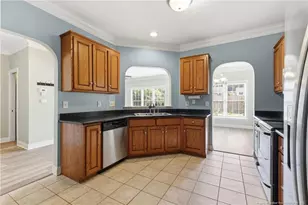 326 Coverly Square, Fayetteville, NC 28303 - Photo 8