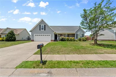 5946 Lillytrotter Drive, Hope Mills, NC 28348 - Photo 2