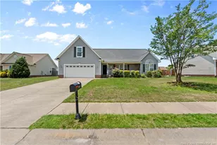 5946 Lillytrotter Dr, Hope Mills, NC 28348 - Photo 2