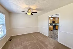 6808 Jacobs Creek Cir, Fayetteville, NC 28304 - Photo 6