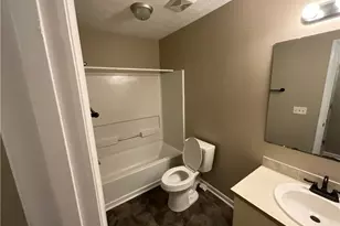 1025 Wood Creek Dr, Fayetteville, NC 28314 - Photo 10