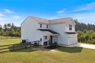1368 Talmage Rd, Saint Pauls, NC 28384 - Photo 2